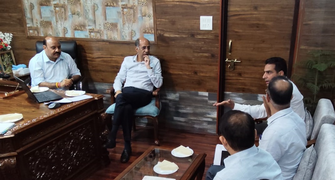 ' Dy CM J&K , Advisor to CM review progress on Boulevard road widening project'